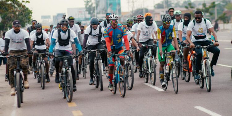 « PEDALES POUR LA PAIX » : arrivé à Brazzaville, Miguel Masaisai reprend son périple vers Rabat